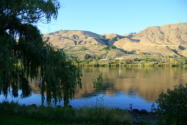 The Columbia River near Rock Island The Columbia River near Rock Island