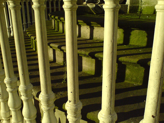 Queen Anne's Railings