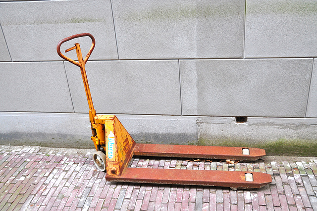 Pallet truck