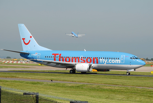 G-THOP B737-3U3 Thomsonfly