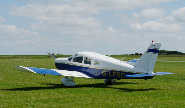 Piper PA-28-140 Cherokee G-LFSC