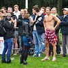 Leidens Ontzet 2012 – Polstokspringen – Interviewed by local television