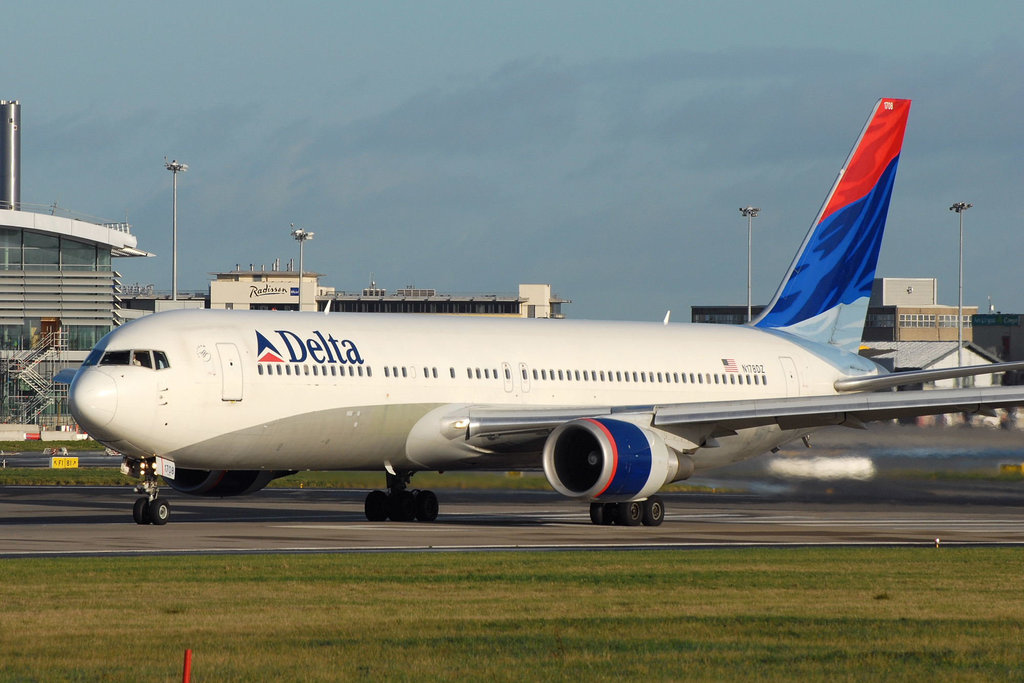 N178DZ B767-332ER Delta Airlines