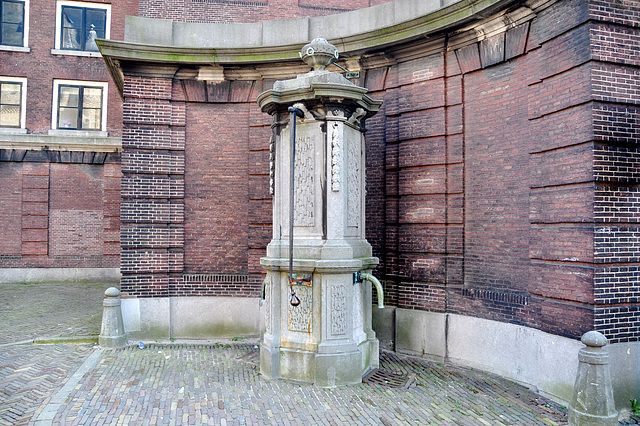 Pump on the Binnenhof in The Hague