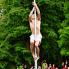 Leidens Ontzet 2012 – Polstokspringen – Climbing for victory