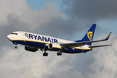 EI-EGA B737-8AS Ryanair