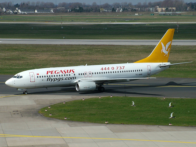 TC-AAB B737-86N Pegasus