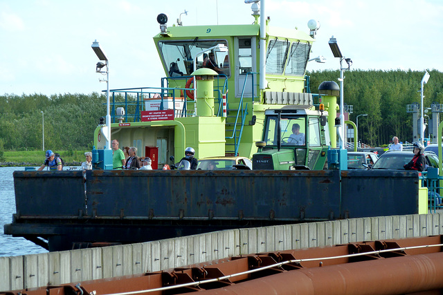 People arriving on the ferry