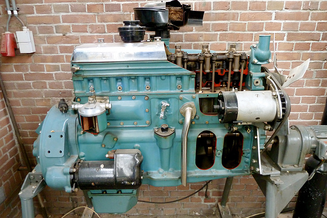 The Hague Public Transport Museum – Diesel engine