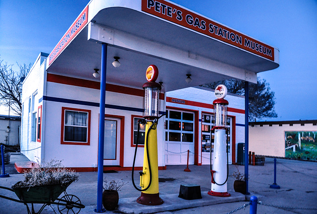 Pete’s  Gas Station Museum