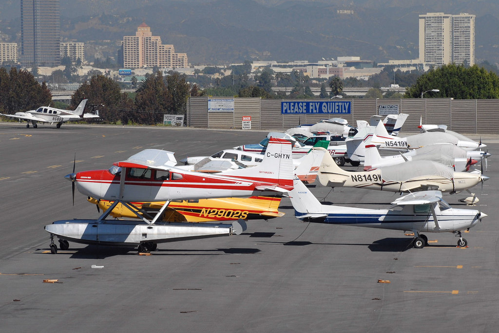 N68BB Beech 58P Baron