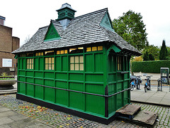 cabbies' shelter, warwick avenue, london