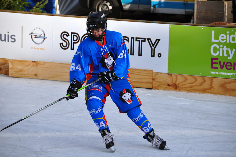 Ice hockey