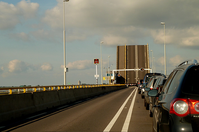 Waiting on the Zeeland Bridge