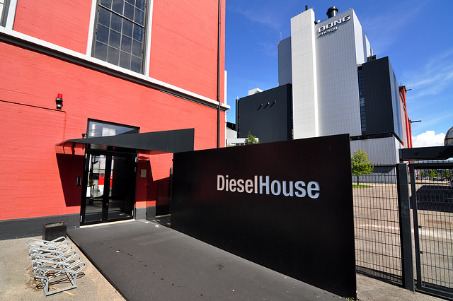 DieselHouse – Entrance