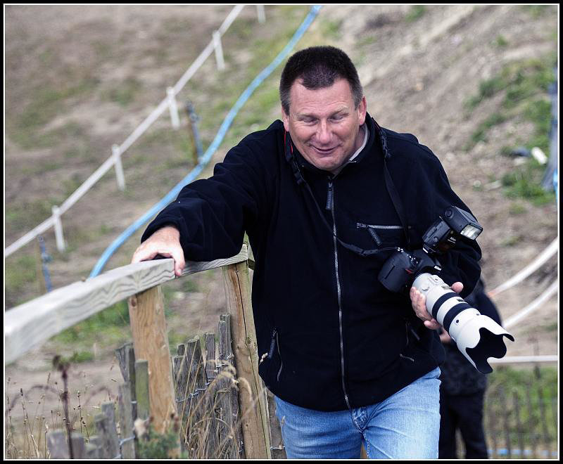 Dave realises how heavy new lens is!