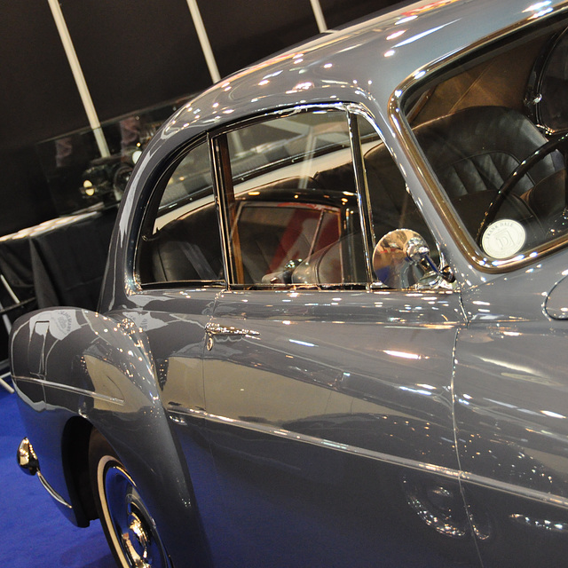 Techno Classica 2011 – Bentley side