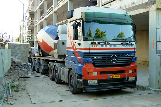 2003 Mercedes-Benz Actros 2543 LS