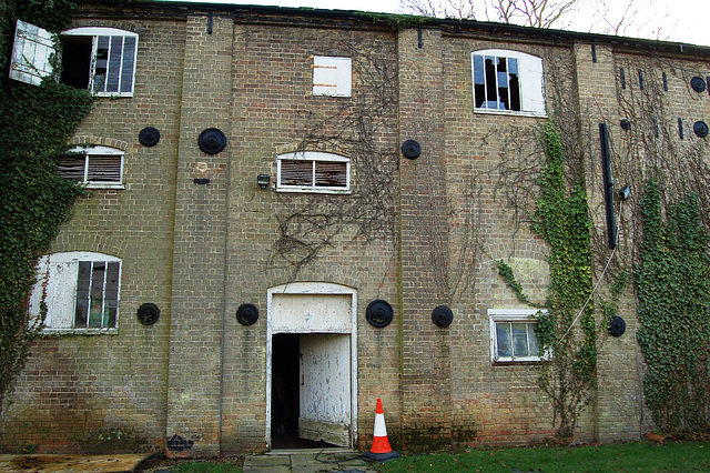 Snape Maltings 290