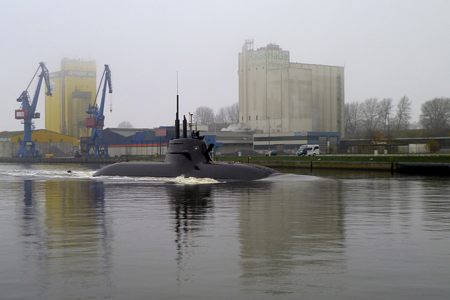 Rendsburger Hochbrücke – German Navy U32