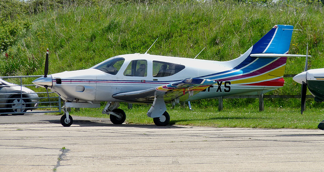 Rockwell Commander 114 G-BFXS