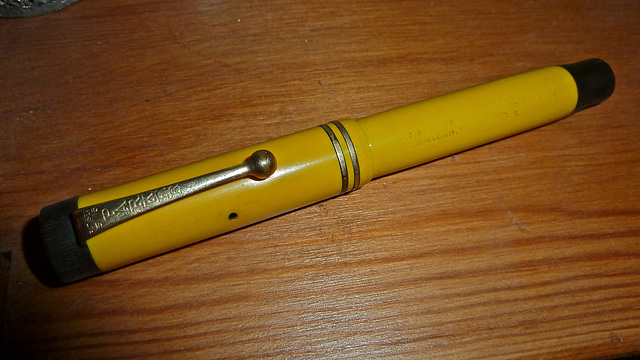 Yellow Parker Duofold Junior