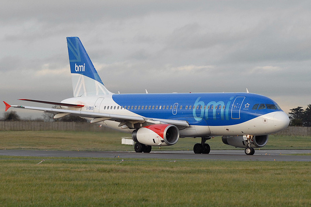 G-DBCD A319-131 British Midland