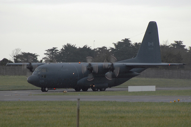 130335 CC-130H Canadian Forces