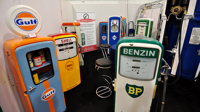 Techno Classica 2011 – Fuel pumps