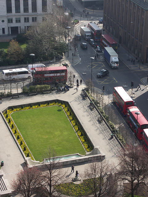 St Paul's Churchyard