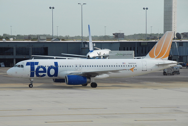 N465UA A320-232 Ted