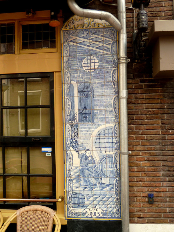 Tilework on café de Kroon in Haarlem