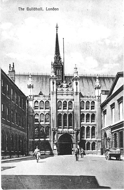 Old postcards of London – The Guildhall