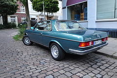 Hamburg – Mercedes-Benz 230 CE