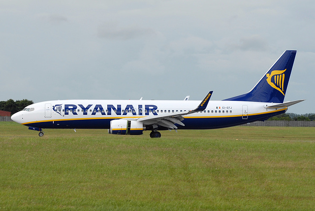 EI-EFJ B737-8AS Ryanair