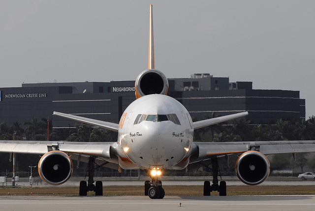 N985AR MD-11F Centurion Cargo