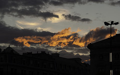 Lueurs du soir sur la place Neuve (Genève)