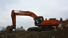 Demolition of the Van der Klaauw Laboratory