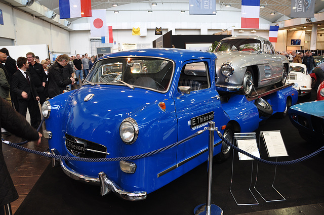 Techno Classica 2011 – Mercedes-Benz Rennwagen Transporter