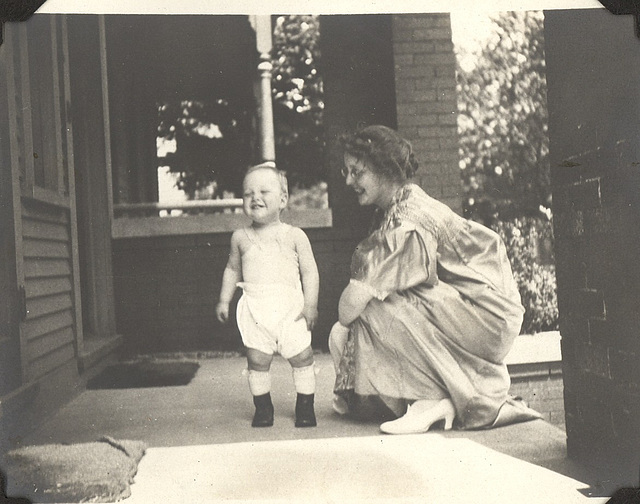 Carl and his mother, Anna Grossenbach, 1917