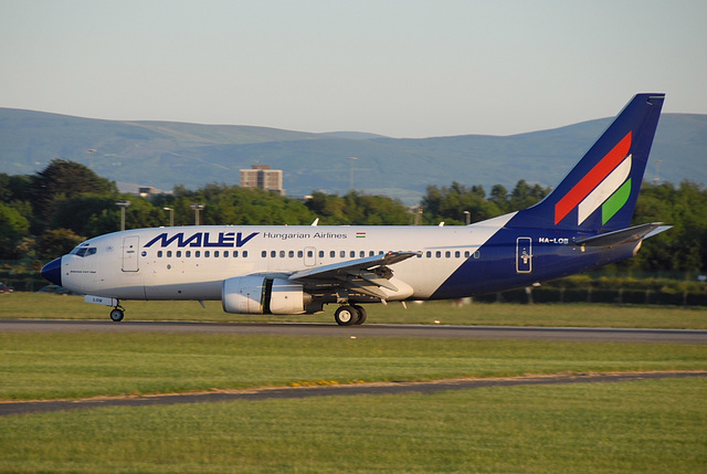 HA-LOB B737-7Q8 Malev