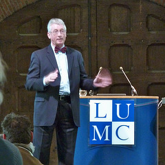 Frans de Waal holding the Freedom Lecture at the Pieterskerk in Leiden