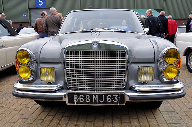 Techno Classica 2011 – Mercedes-Benz 280 SE