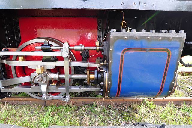 Travelling with the steam tram from Hoorn to Medemblik – Steam cylinder