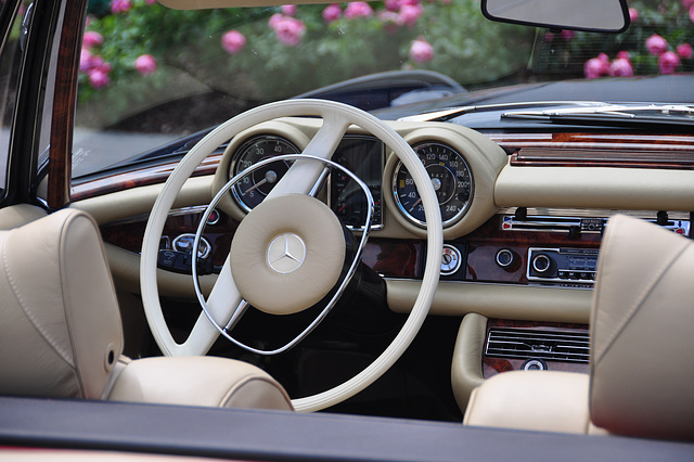 Mercedes-Benz 280 SE 3.5 Cabriolet