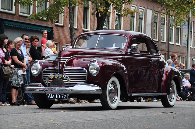 Leidens Ontzet 2011 – Parade – 1941 Plymouth P12 Coupe