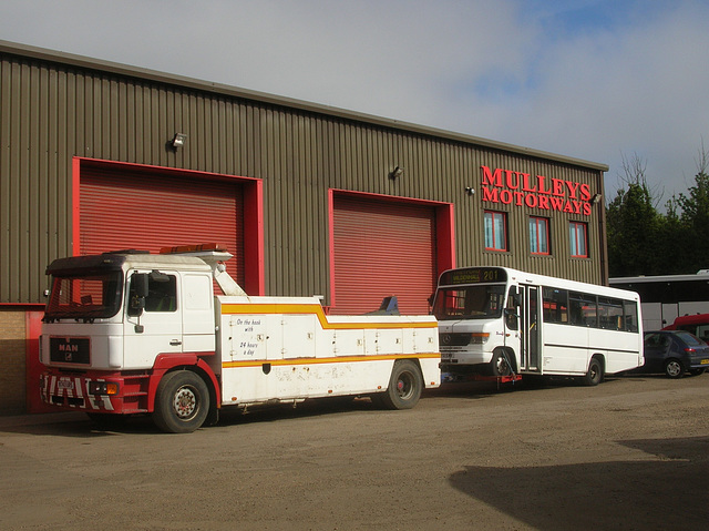 DSCN4068 Mulleys Motorways tow truck