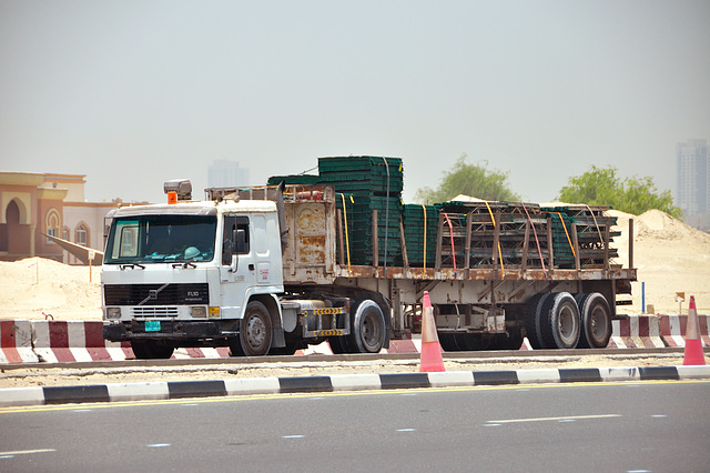 Dubai 2012 – Volvo FL10 truck