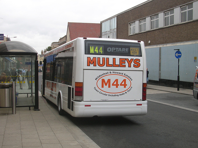 DSCN3533 Mulleys Motorways MX57 HDH