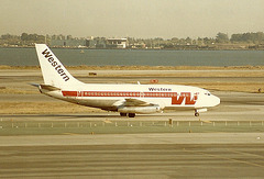 N4513W B737-247 Western Airlines